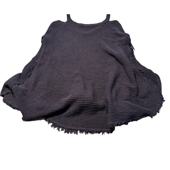 Free People Gray Boho Cold Shoulder Distressed Oversize Sweater Size Medium - Picture 7 of 8
